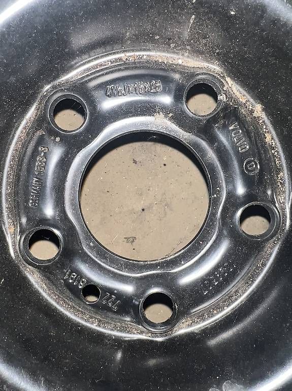 Cerchioni: Galette Volvo 940 - 15 pouces – Usato da Fleurier venduto da danimani 1