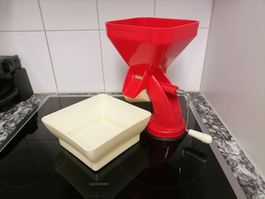 Tomatenmaschine aus Kunststoff
