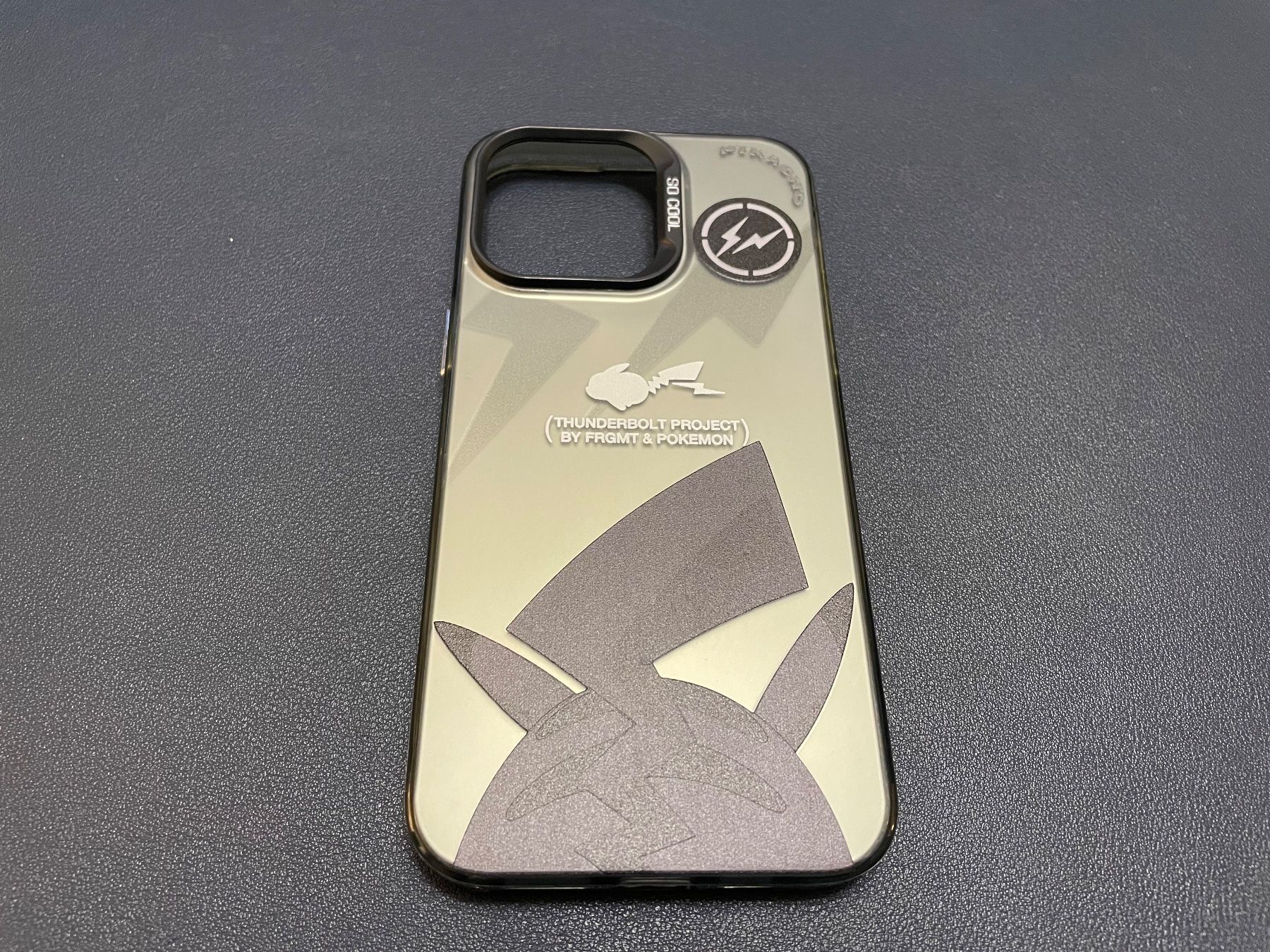 Apple Cover & Protezioni schermo: Coque pour iPhone 15 Pro Max – Nuovo (secondo la descrizione) da Lausanne venduto da oenix 1