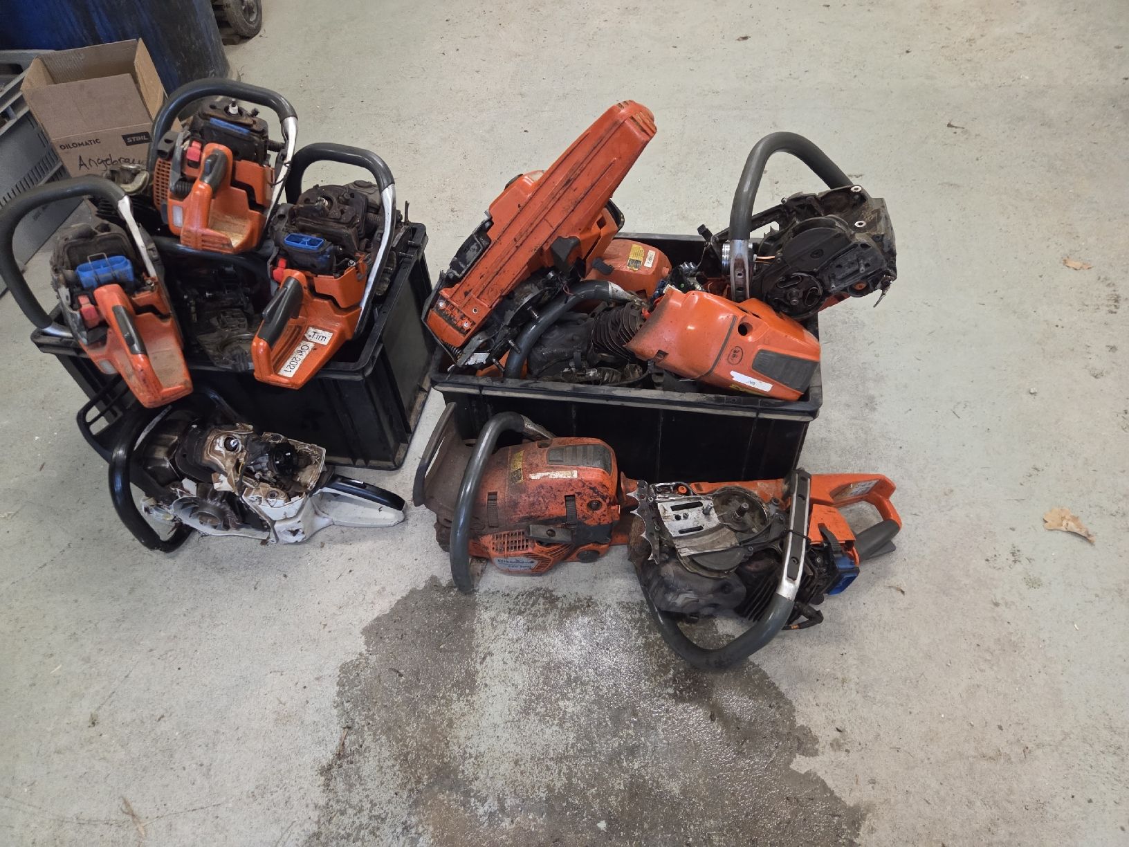 Husqvarna Scies: div defekte Motorsägen – Défectueux à Rothrist par Puchmagnum
