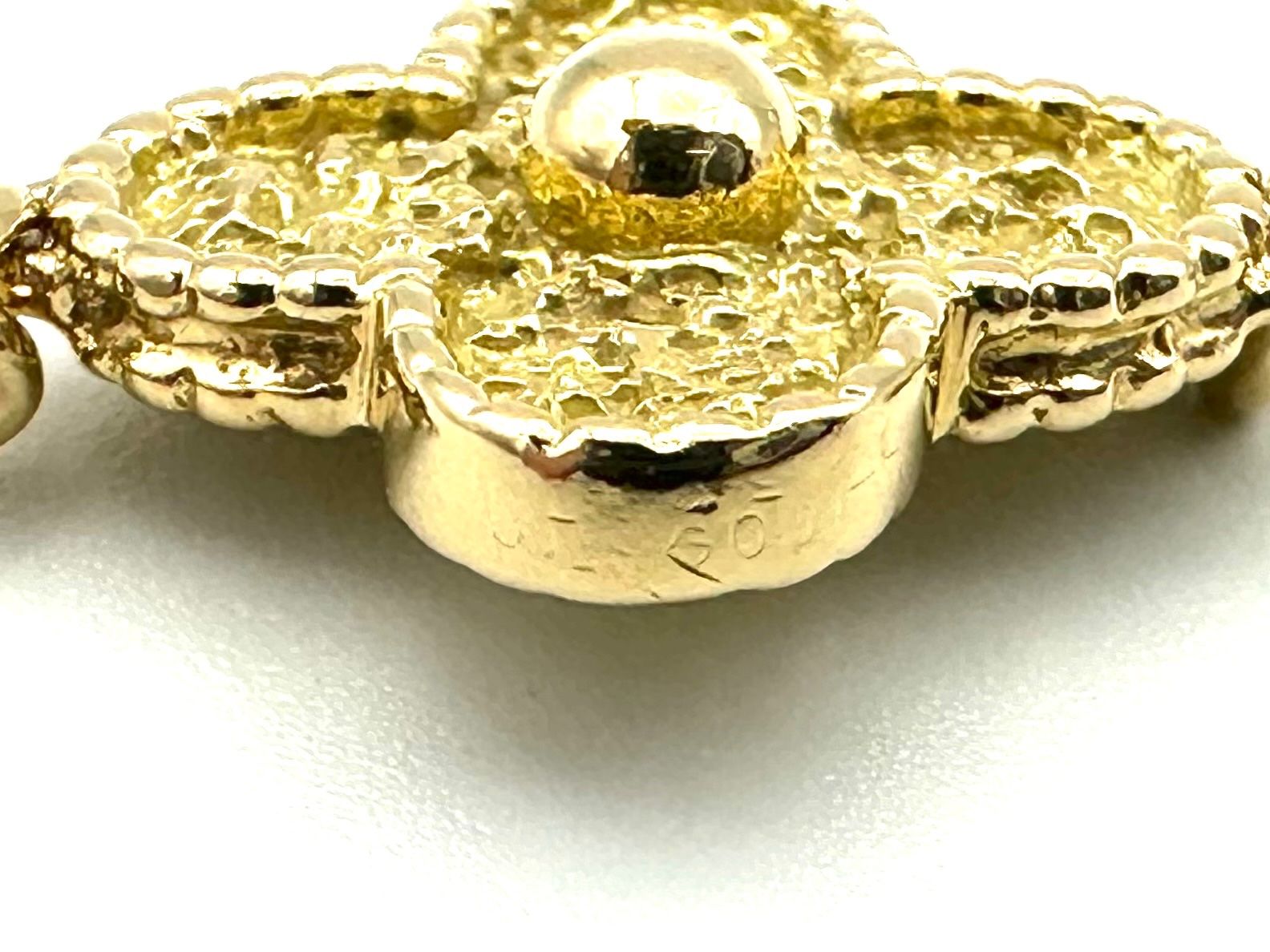 Van Cleef Bracciali & Braccialetti: VAN CLEEF. Collection "Vintage Alhambra", bracelet or jaune – Usato da Renens VD venduto da Diademe.sarl 5