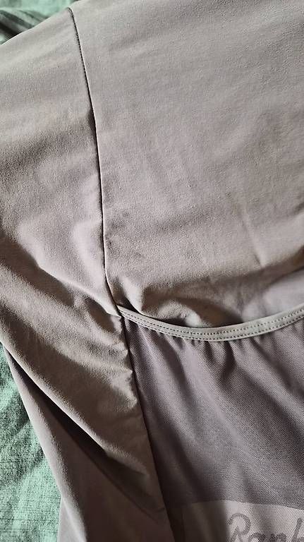 Pantaloni: Rapha Cargo bibshorts altrosa Gr S – Usato da Basel venduto da nsc_jv8y 1