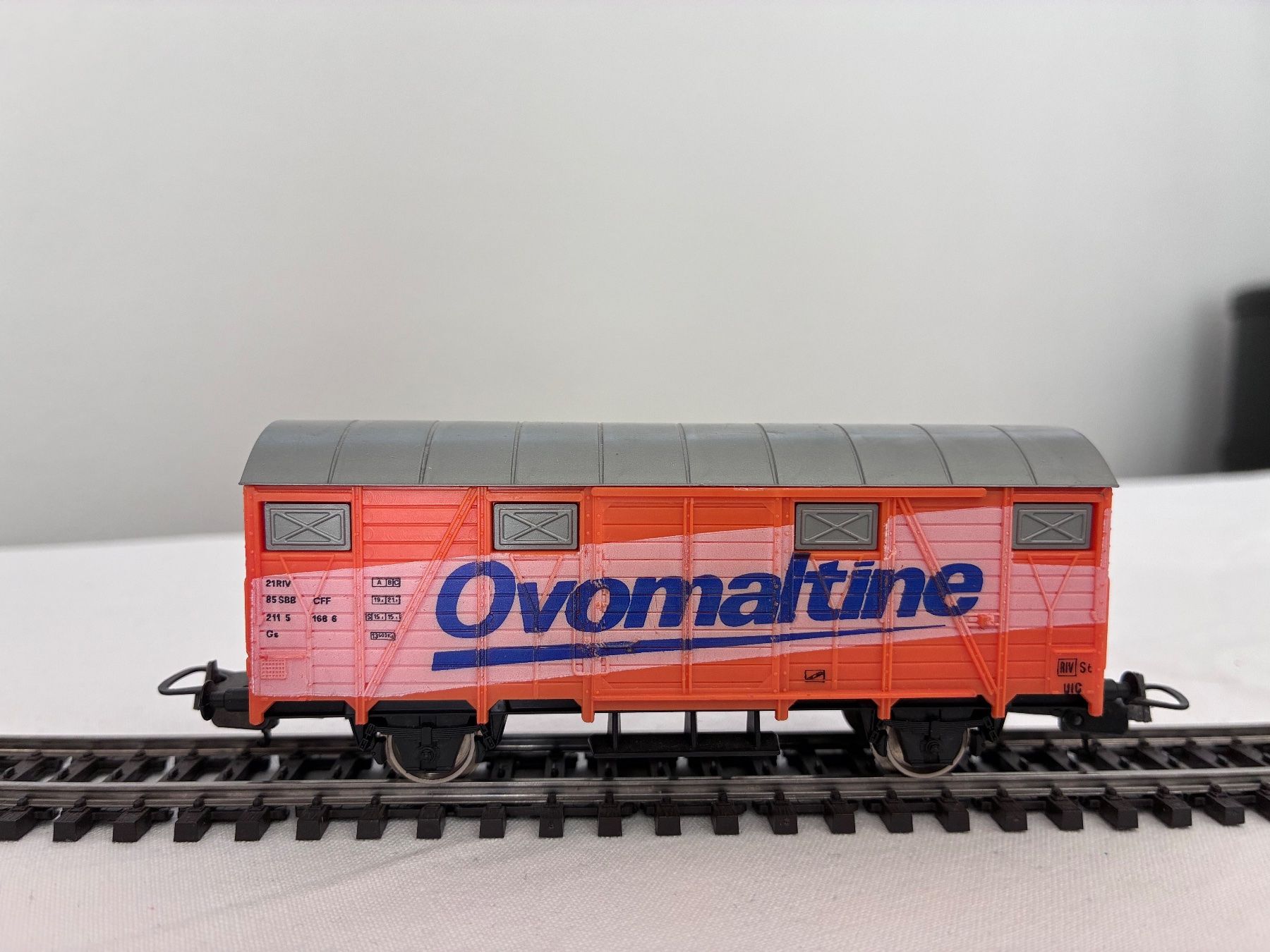 Lima Modellini di ferrovie: Spur H0 - Lima - Ovomaltine – Usato da Tagelswangen venduto da GP_007_008 1