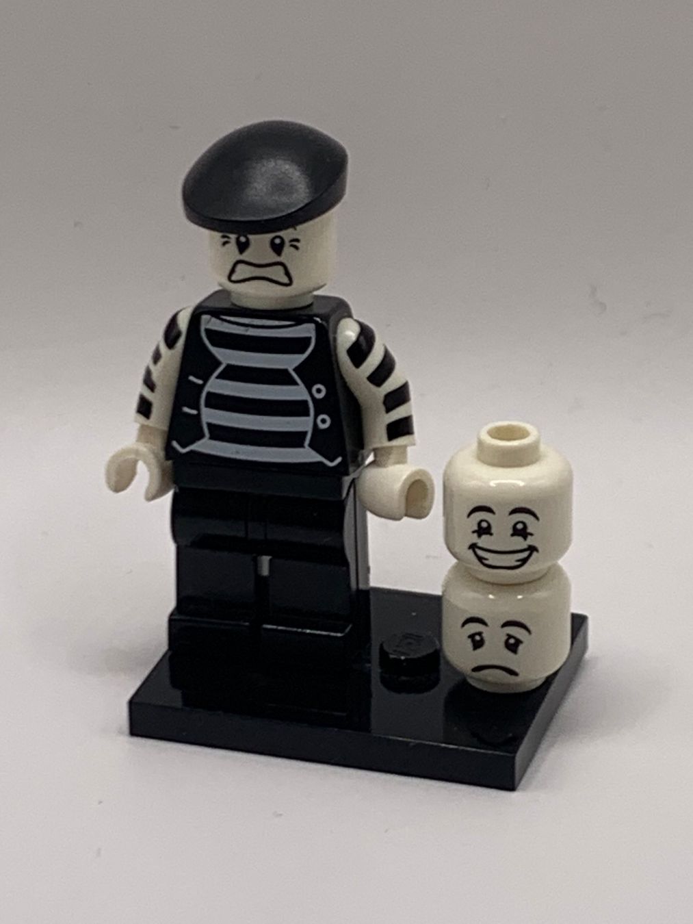 Lego Giocattoli: LEGO Minifigur CMF Serie 2 - Phantomime – Nuovo (secondo la descrizione) da Ostermundigen venduto da RG-Collector