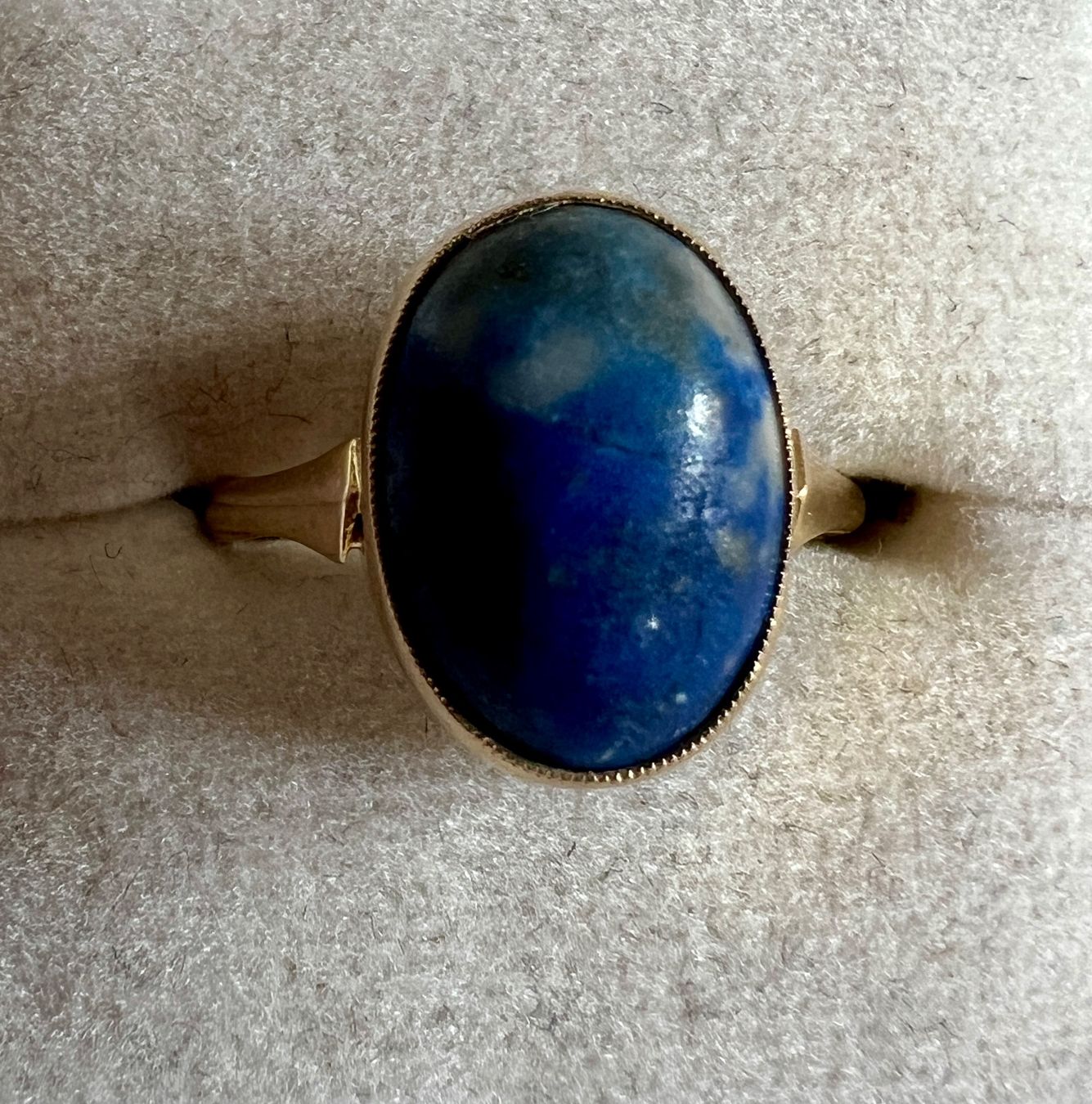 Ringe: Gold-Ring 9K mit blauem Stein – Gebraucht aus Chur von Penting1935 2