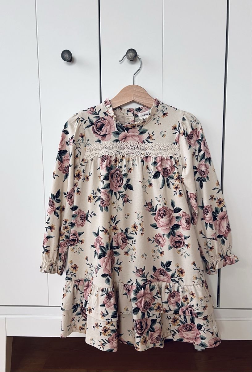 Kleider & Röcke: Newbie 104 Kleid, beige, Rosen – Neu (gemäss Beschreibung) aus Burgdorf von rulan 1