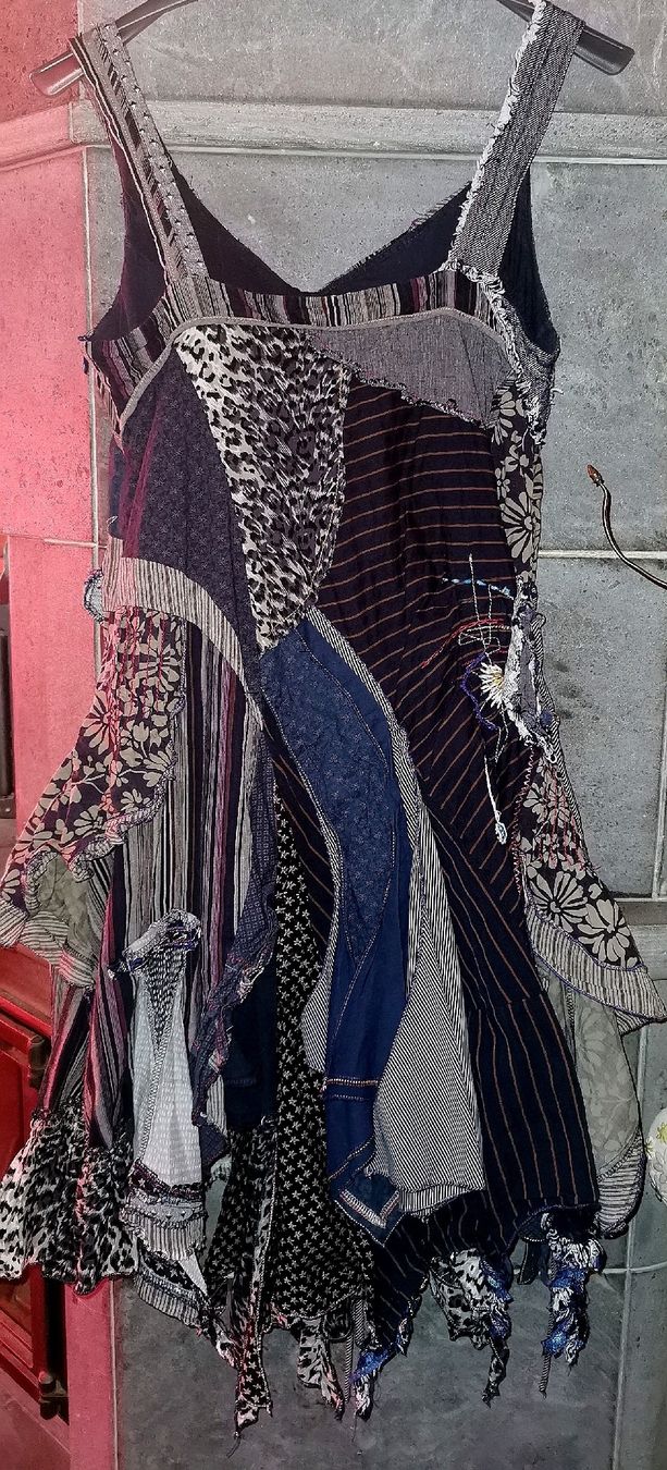 Vestiti: Ausgefallenes Patchwork-Kleid Gr. 38 – Nuovo (secondo la descrizione) da Naters venduto da felizb60 1