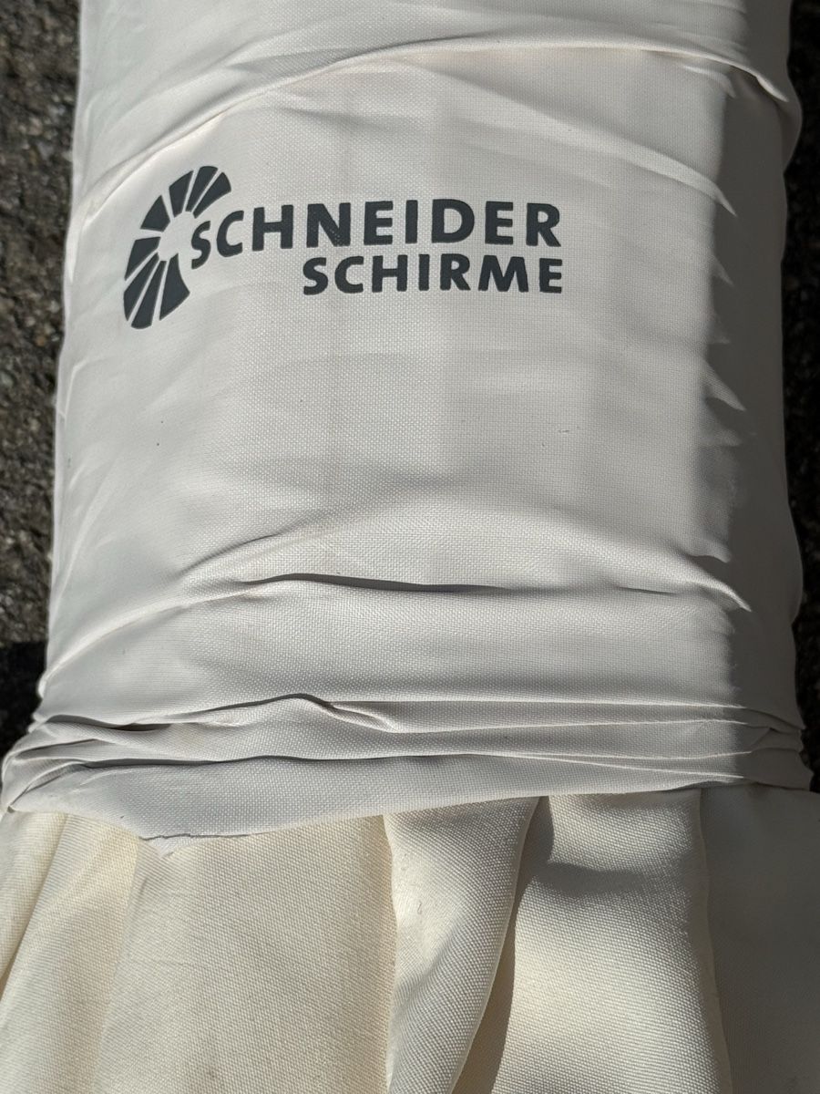 Ombrelloni: Grosser SCHNEIDER Sonnenschirm  – Usato da Konolfingen venduto da petzipetz 5