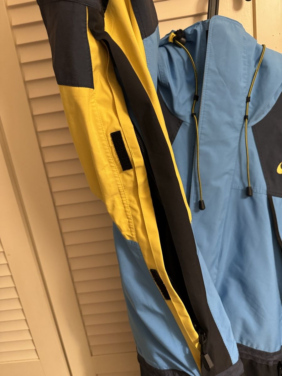 Nike Jacken: Nike ACG Skiing Jacket , size L – Gebraucht aus Zürich von Andriy_Zurich 6