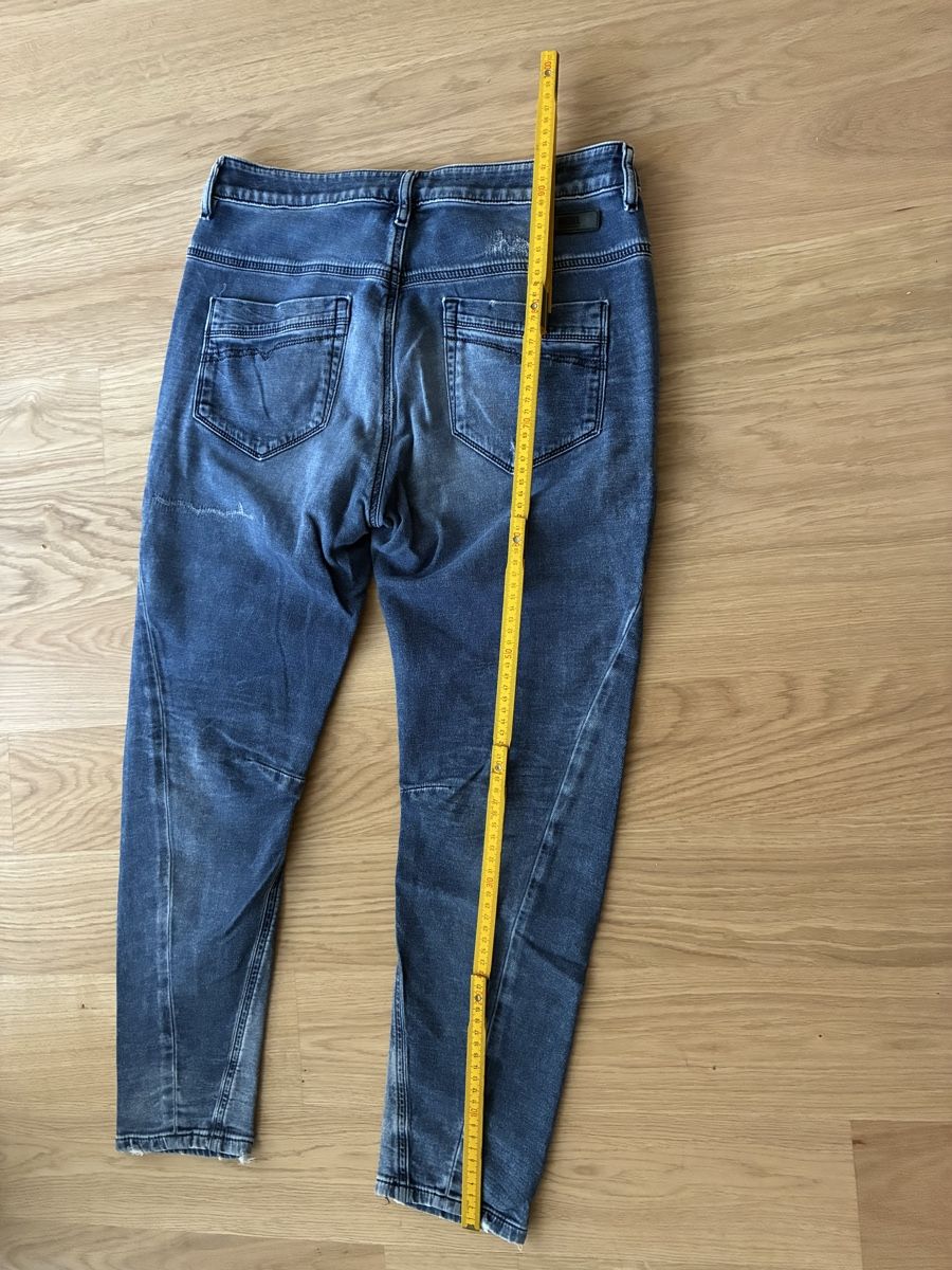 Diesel Jeans: Diesel Jeans – Gebraucht aus Kriens von Hornet12 4