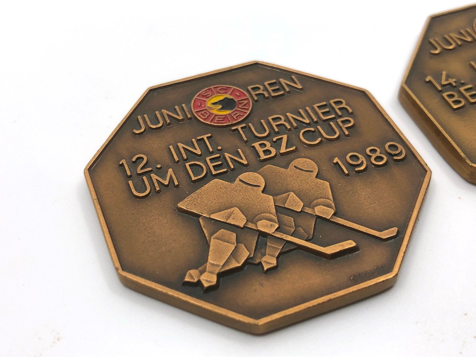 Medaillen: 2 Medaillen SC-Bern 1989 & 1991 – Gebraucht aus Basel von Tiabeanie 1