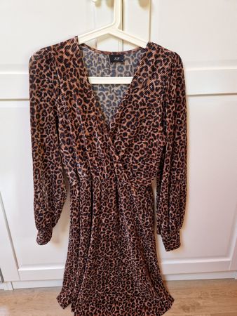JDY Kleid im Leopardenmuster, Grösse XS