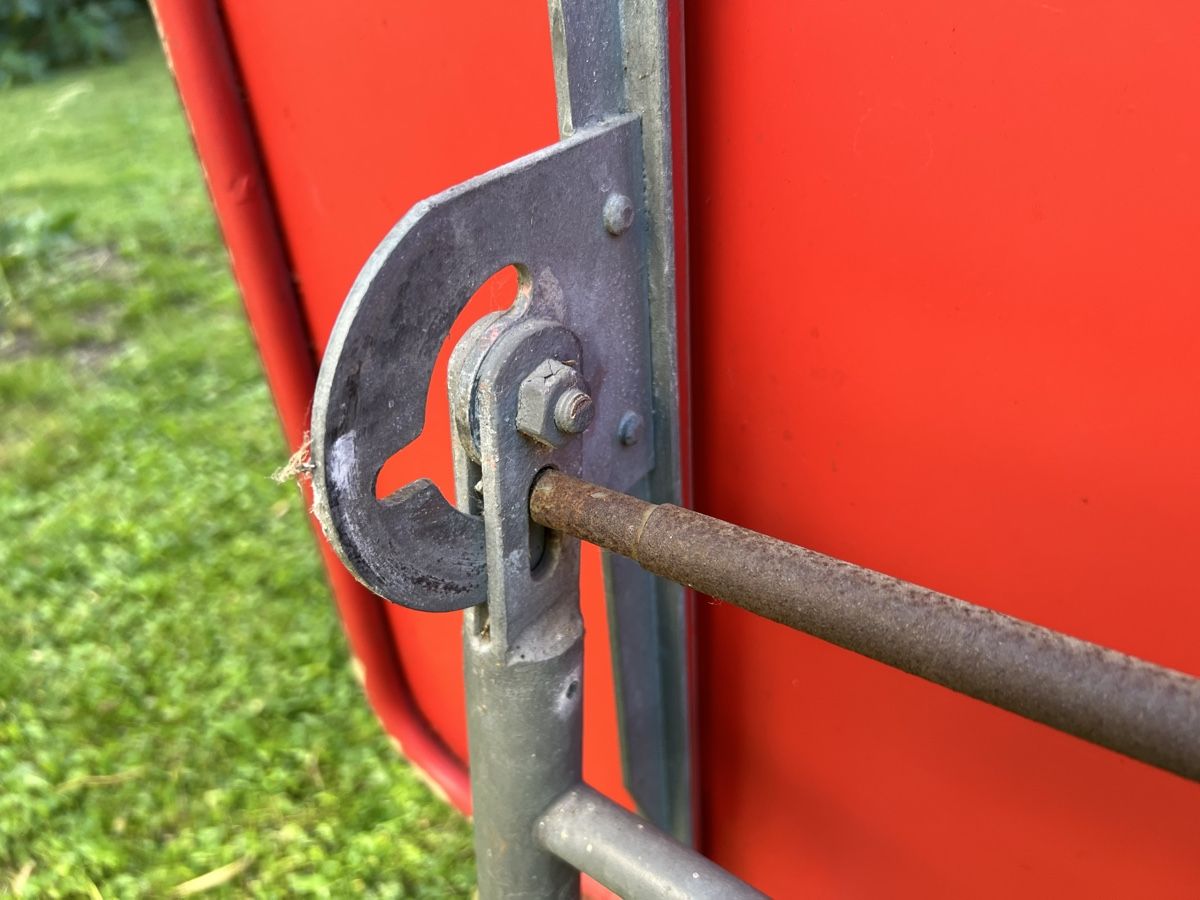 Tavoli: Gartentisch Metall rot – Usato da Zürich venduto da bernhard.jaeggi 3