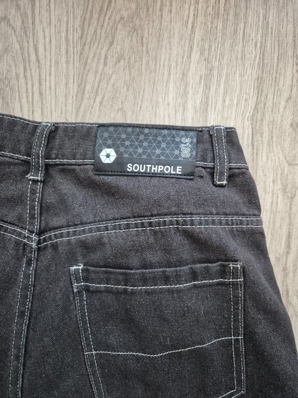 Southpole Pantaloni: Southpole Hose Grösse M – Usato da Gelterkinden venduto da Jetlir. 3