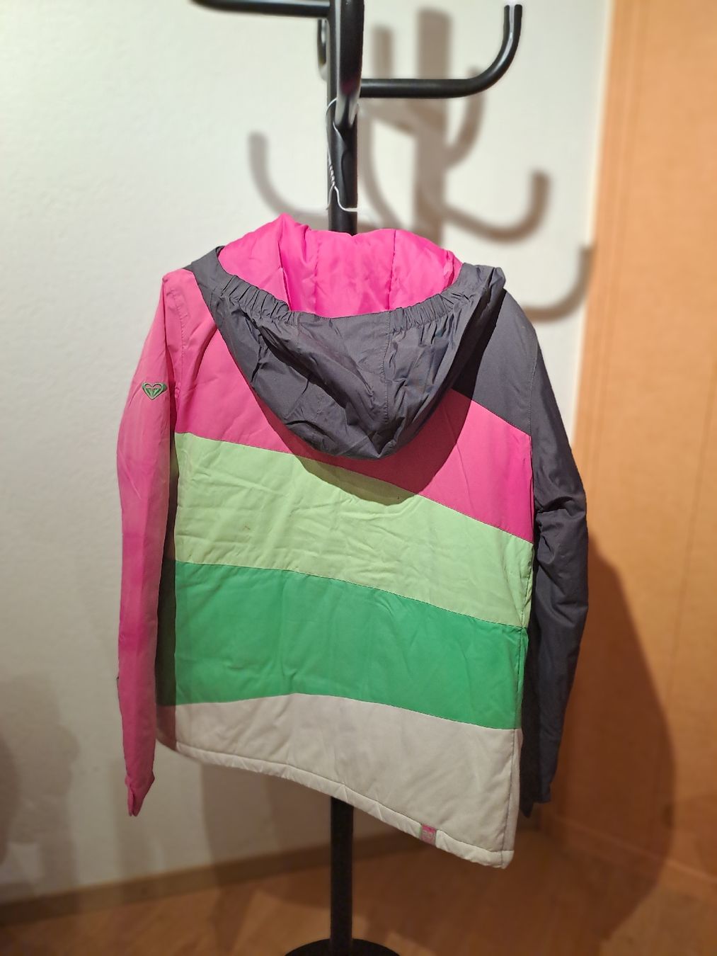 Roxy Giacche & Cappotti: Veste de ski Roxy, taille 16 ans ou S – Usato da Valeyres-sous-Montagny venduto da Romy. 5