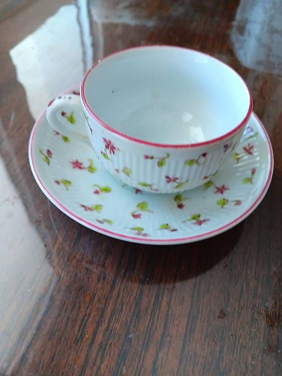 Tasses: Tasse et et soucoupe – Neuf avec emballage d'origine à La Chaux-de-Fonds par Riquet2300