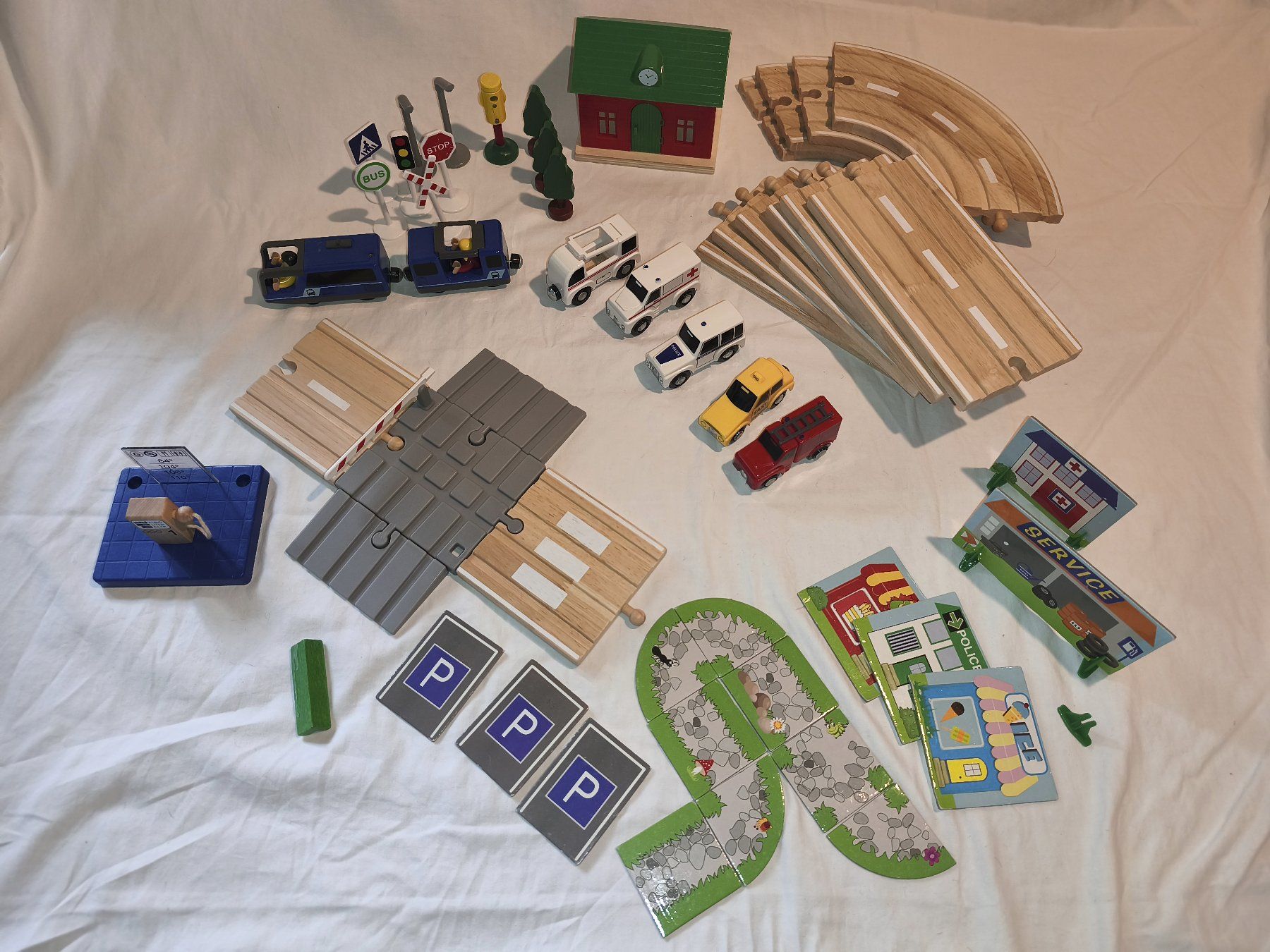 Jouets: Holz-Autobahn Playtive Junior – D'occasion à Ammerzwil BE par Consuelo01 2