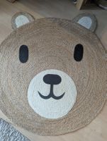 kleiner Teppich Bär