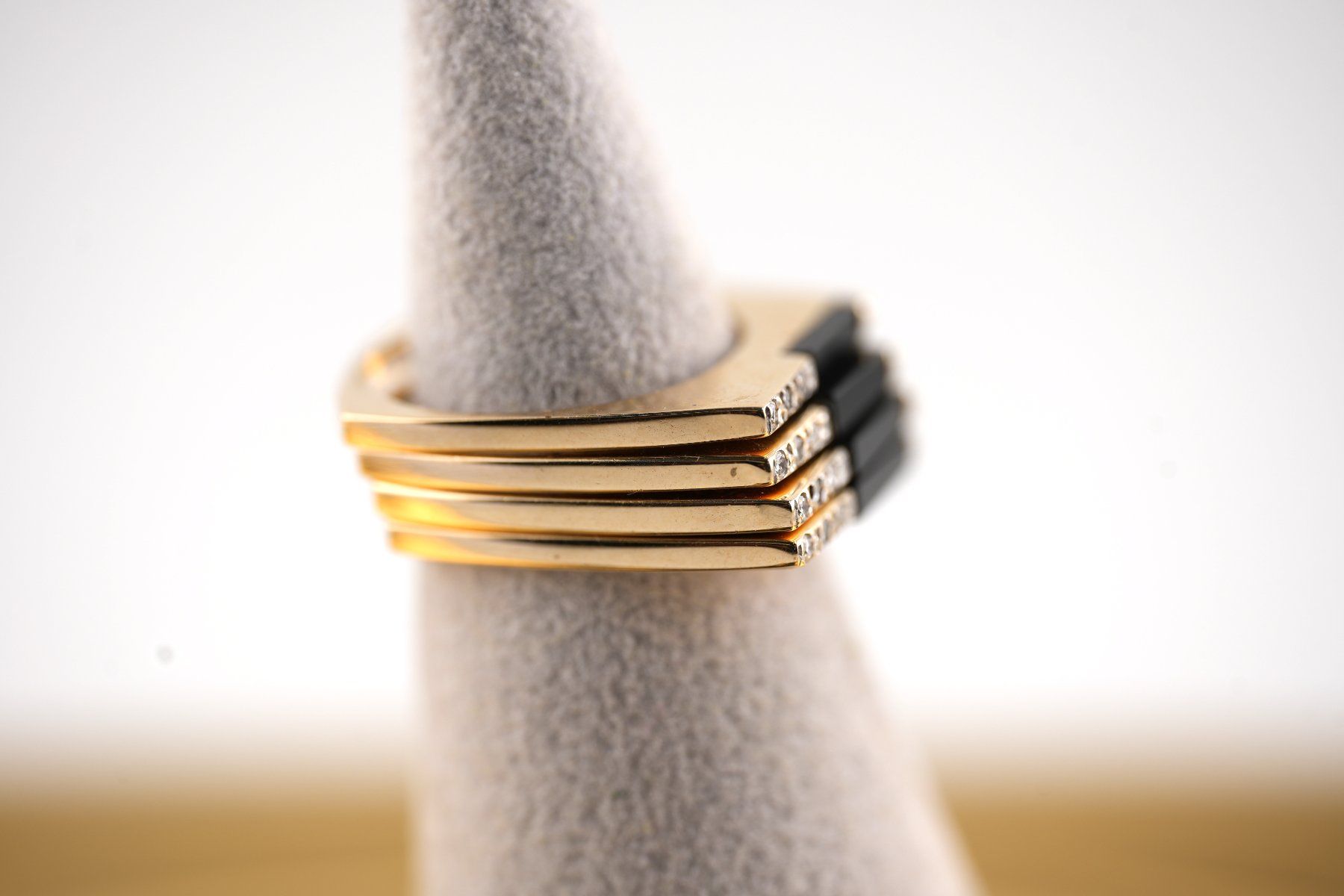 Anelli: Goldringset aus 4 Ringen 14K – Usato da Basel venduto da Vip24 1