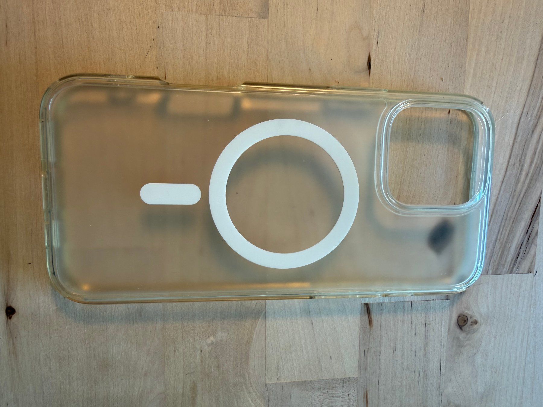 Spigen Covers & Schutzfolien: Spigen Case transparent iPhone 16 Pro Max – Gebraucht aus Untersiggenthal von flexodietrich