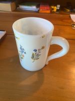 antike, schöne, mundgeblasene Glastasse (Flühli?)