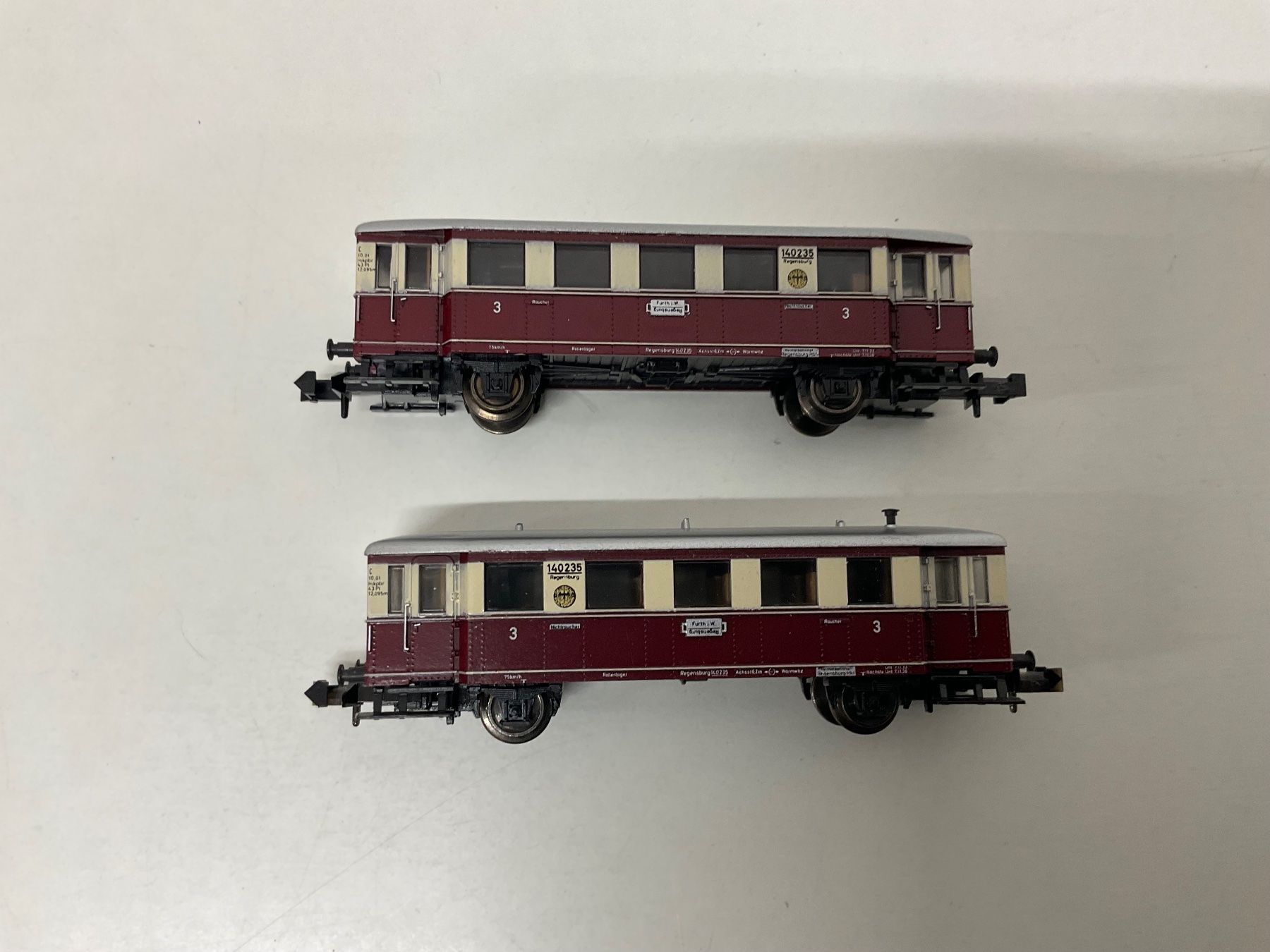 Arnold Modellini di ferrovie: Arnold oder Minitrix , zwei DR Wagen, Bespielt ohne Verp. – Usato da Chur venduto da Chur75