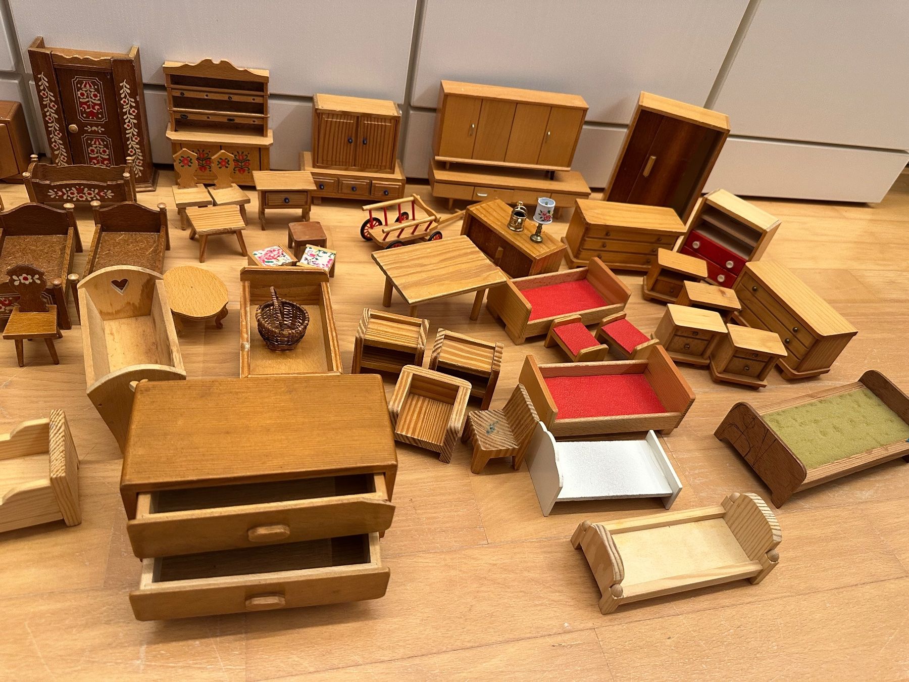 Maisons & Meubles de poupées: Set Puppenhaus Möbel – D'occasion à Ziefen par elika 1