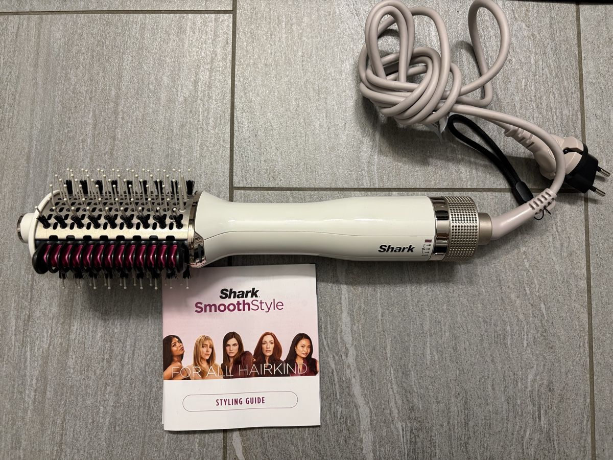 Altro per la cura dei capelli: Shark Smooth Style – Nuovo (secondo la descrizione) da Summaprada venduto da Cody09