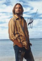 Original Autogramm von JOSH HOLLOWAY (Lost) auf Großfoto