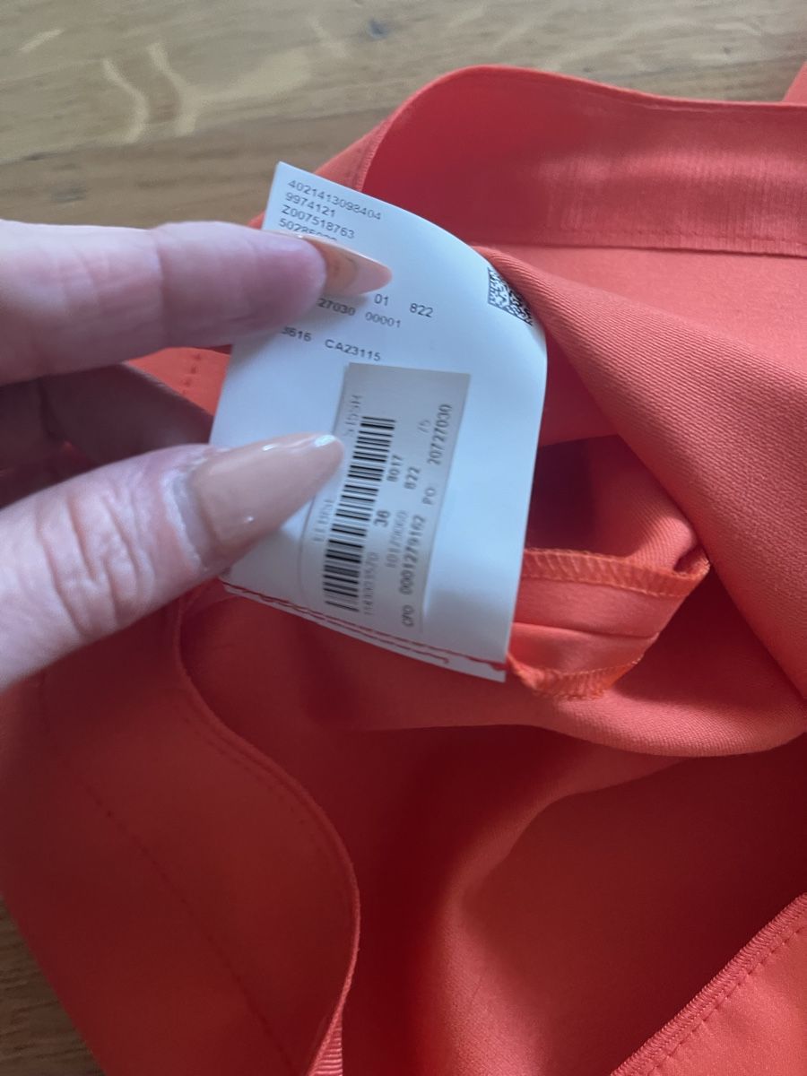 Hugo Boss Vestiti: Kleid Elegantes Hugo Boss Kleid Grösse 36 – Usato da Rüschlikon venduto da leo_mwz2 5