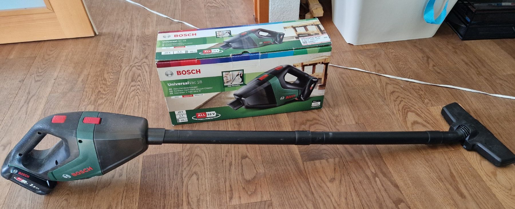 Bosch Staubsauger & Zubehör: Bosch UniversalVac 18 Akkustaubsauger – Gebraucht aus Binningen von tob_p2fn