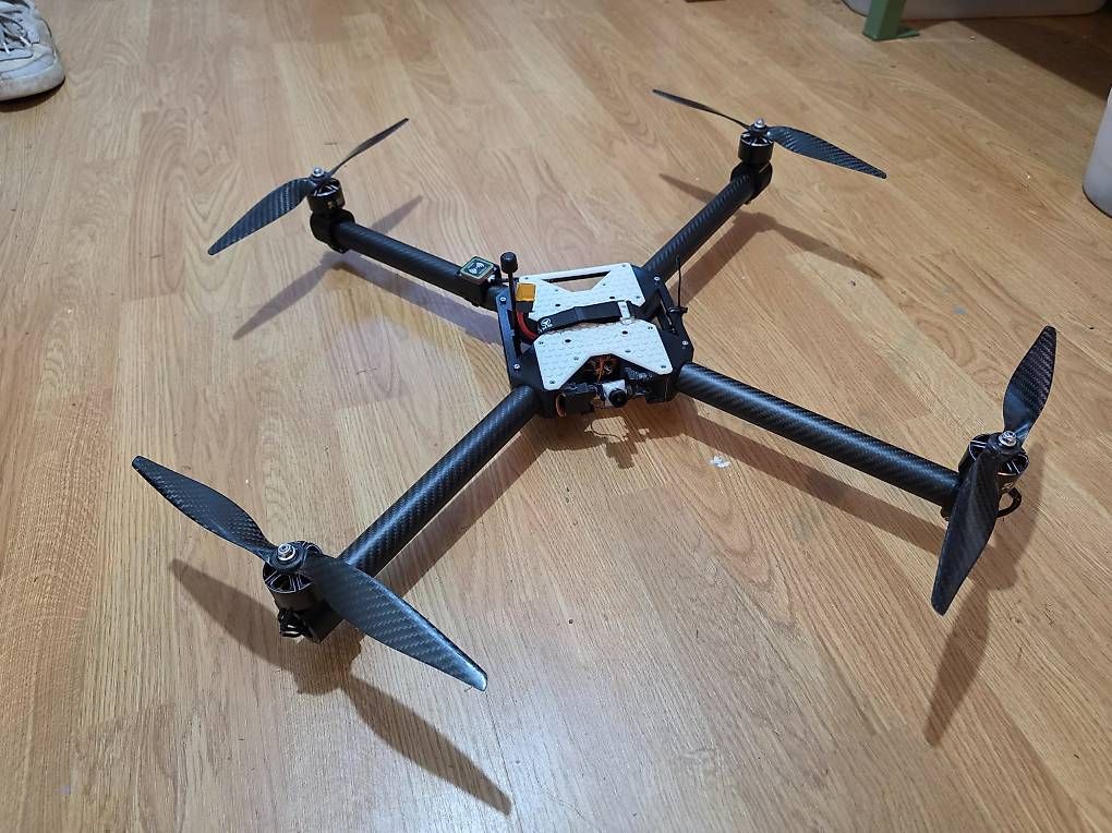 TBS RC Kits de montage: 12 Zoll Longrange FPV Drohne – D'occasion à Hessigkofen par Bschmt