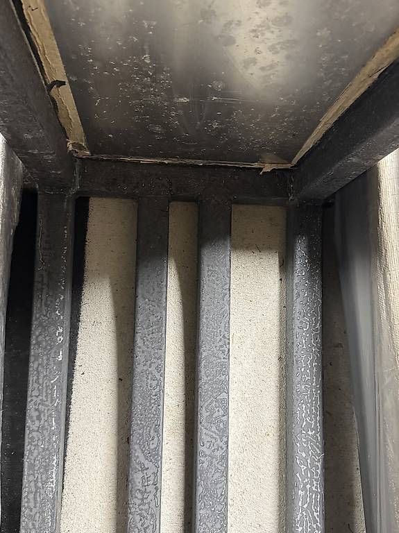 Scaffali: Handgefertigtes Kaminholzregal – Usato da Zollikerberg venduto da sop_p82l 1