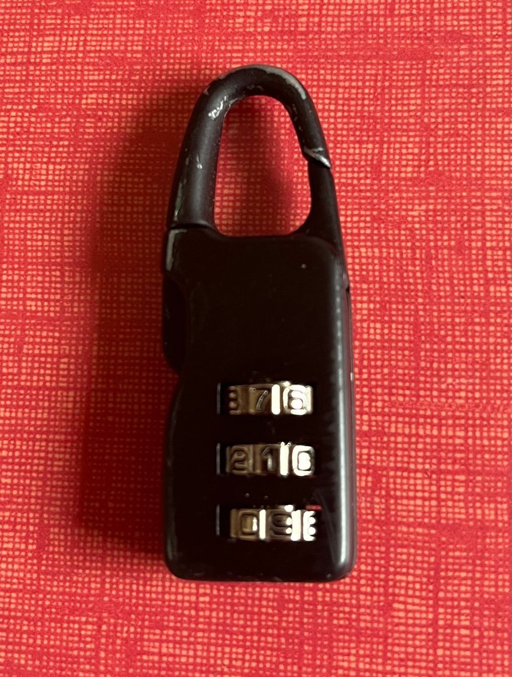 Lucchetti: Cadenas avec code numérique   6 cm x 2 cm – Usato da Genève venduto da Donnet2 2