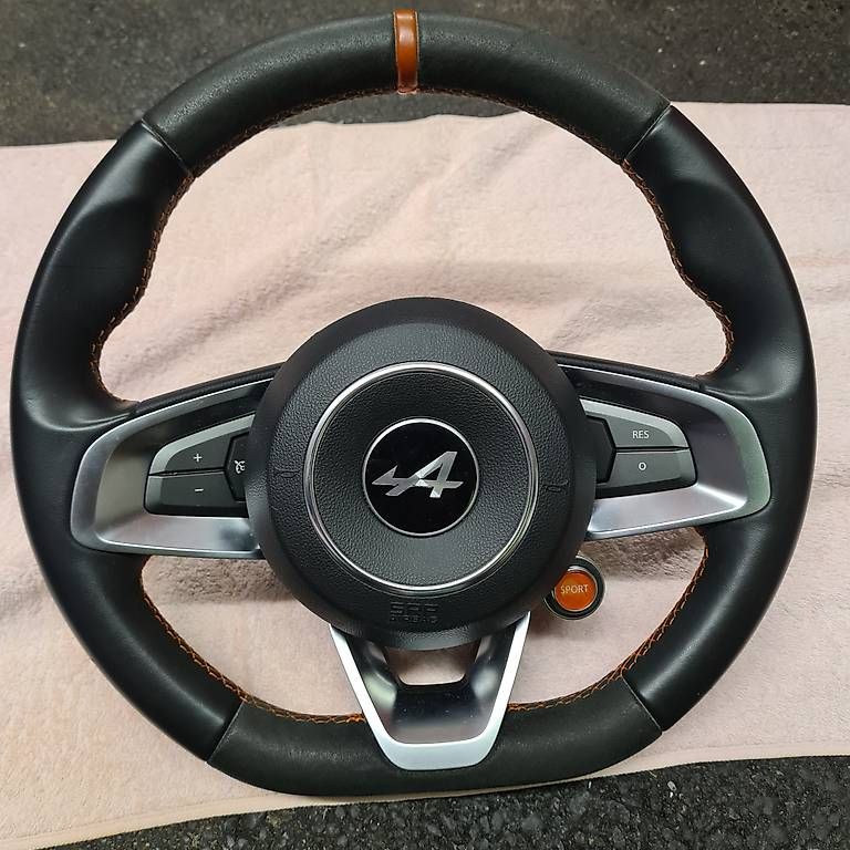 Tutti pezzi di ricambio auto: Alpine A110 - volant + airbag – Usato da Coppet venduto da SergeG01