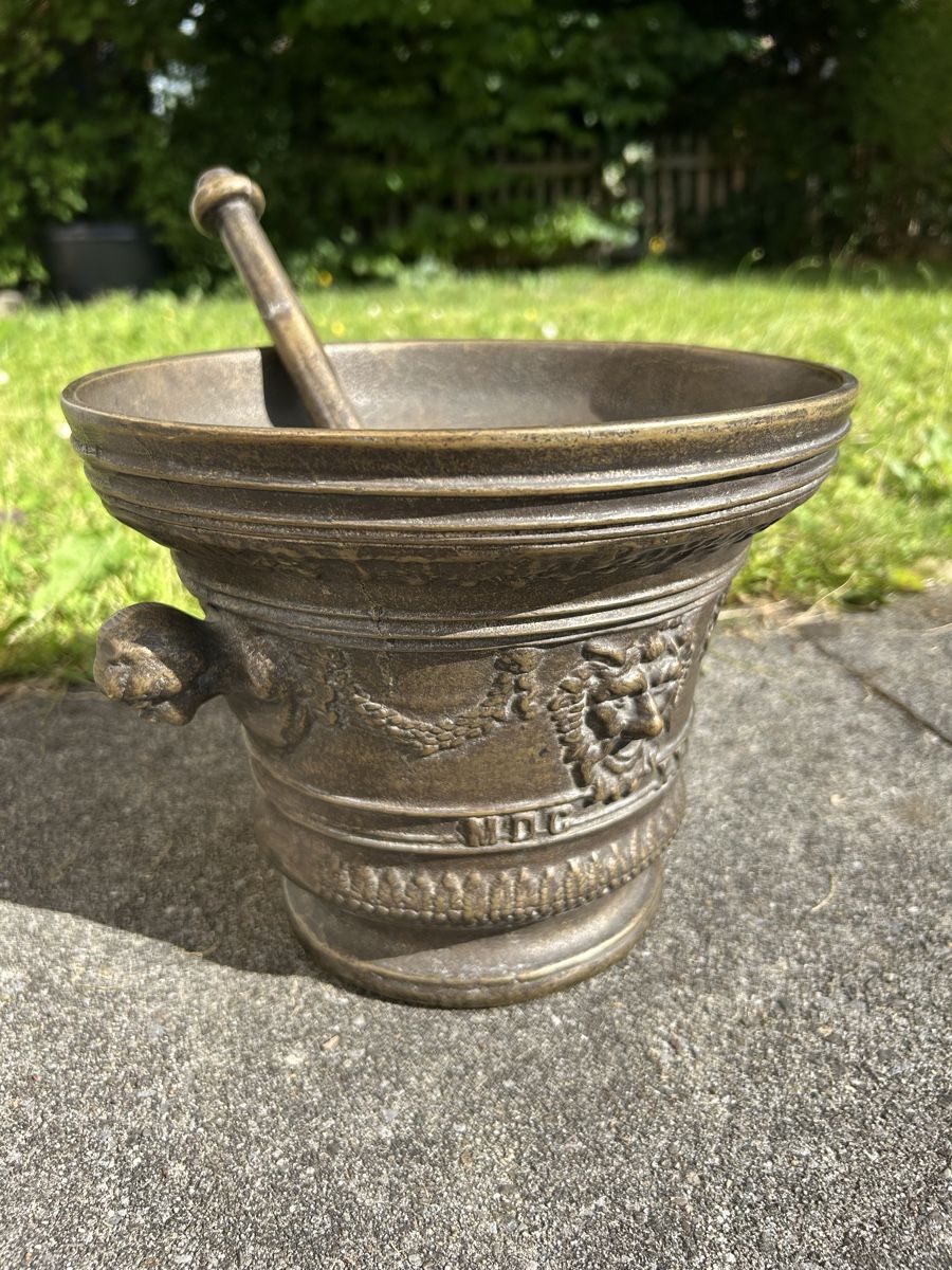 Altro per cucinare: sehr grosser, antiker Bronze Mörser – Usato da Zürich venduto da ann_9fv5 1