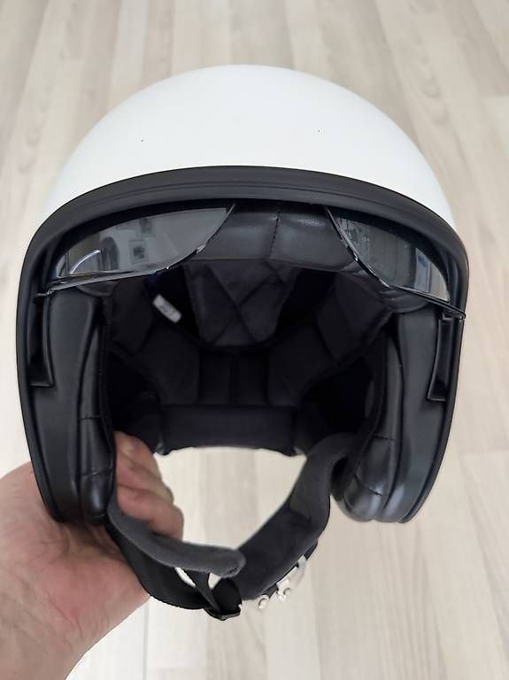 Helme & Visiere: Damen Helm (Roller/Mofa) mit integriertem Visier – Gebraucht aus Horgen von Jaromir6 2