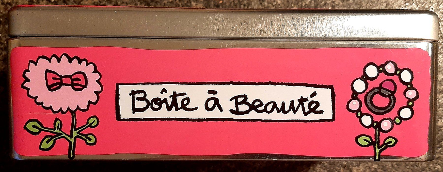 Autres articles pour la maison: Boîte "boîte à beauté" – D'occasion à Montet (Glâne) par Koada2 5