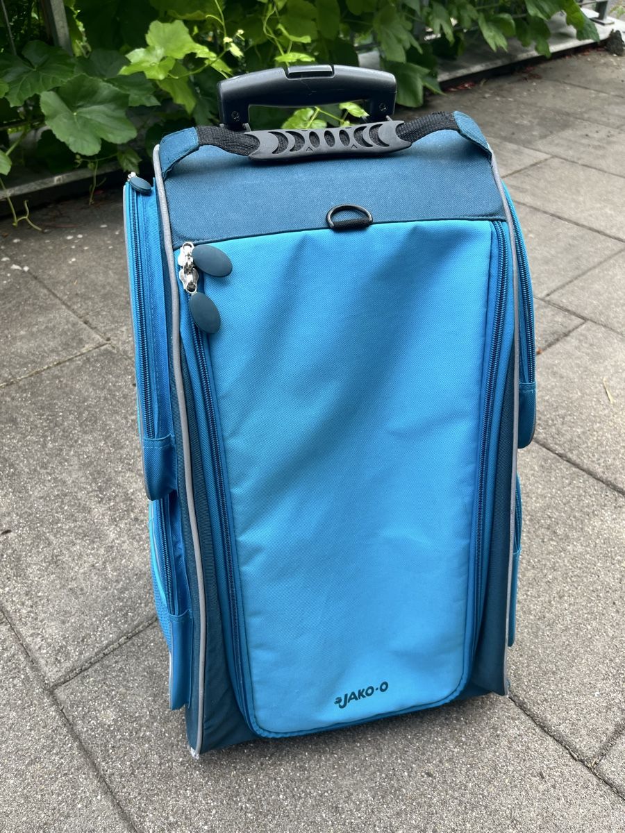 Valigie & Borse: Trolley / Kinderkoffer / Dchrankkoffer Jakoo – Usato da Wil ZH venduto da Wonderwoman76