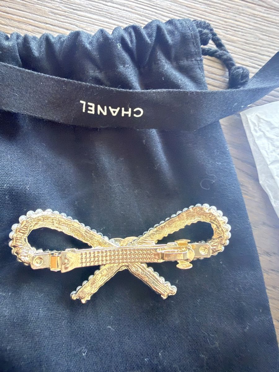 Chanel Accessori per capelli: Chanel vip hair clip – Nuovo (secondo la descrizione) da Melide venduto da Nikola-123 2