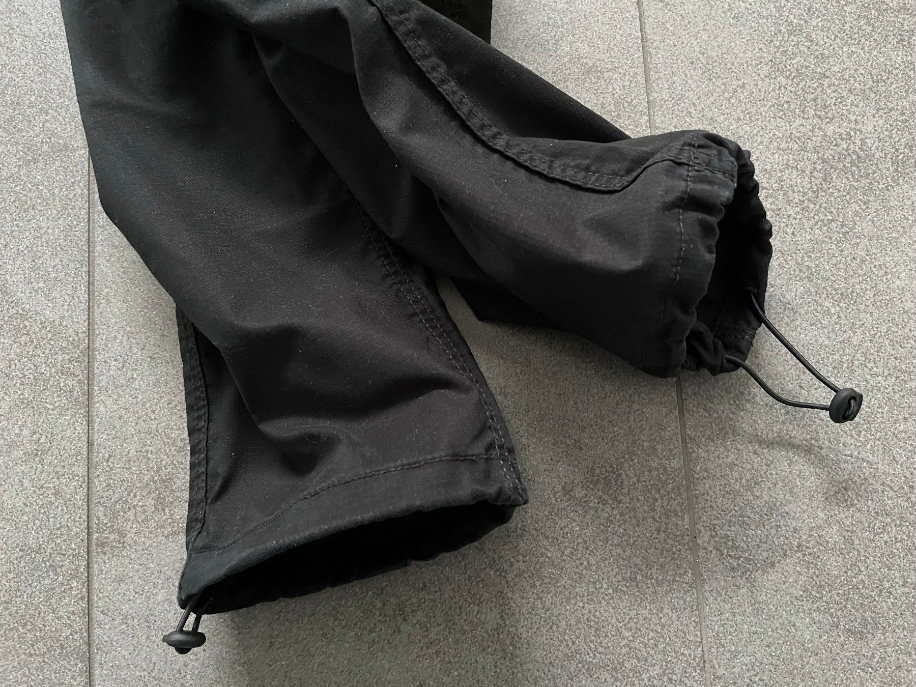 H&M Pantaloni: Cargo-Hose schwarz, Gr. S – Usato da Bösingen venduto da dankate 3