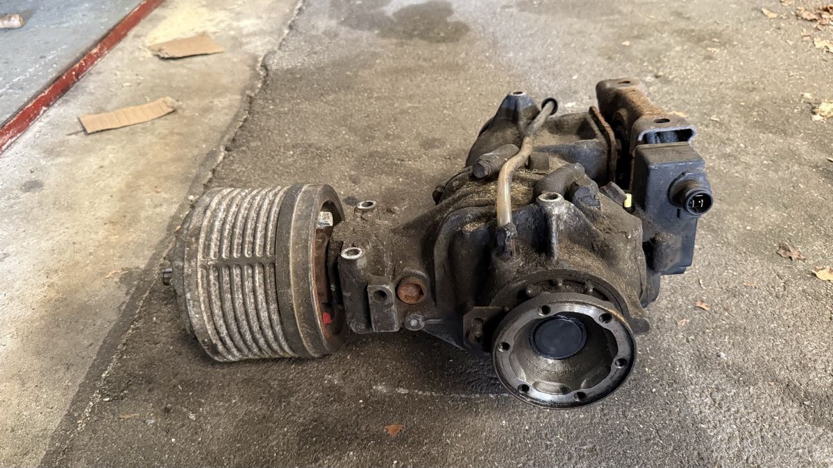 Volkswagen Tutti pezzi di ricambio auto: Synchro Diff mit Viscokupplung Golf 3 VR6 – Usato da Brunnen venduto da Michj 1