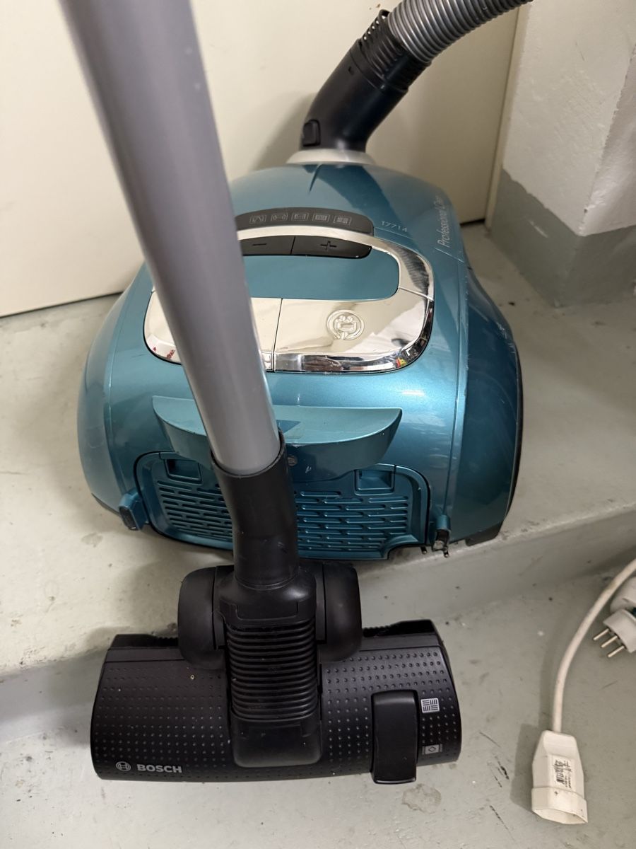 Staubsauger & Zubehör: Staubsauger von Trisa- Professional Clean – Gebraucht aus Birsfelden von mah_6yvz 4