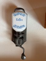 Antike Kaffeemühle Original, H32 B13 cm