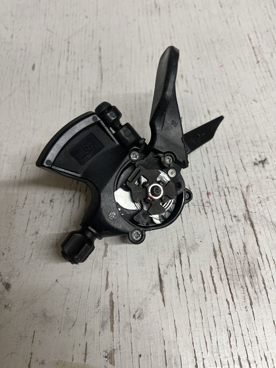 Shimano Pezzi di ricambio: Shimano Altus 3x9 Schaltung – Usato da Basel venduto da bre_8mdj 1