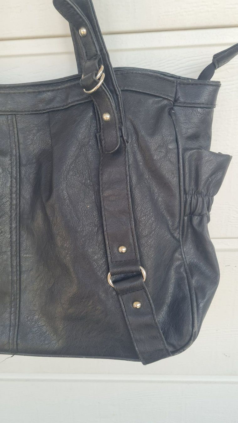 Taschen für Damen: Handtasche / Schwarz-Silber / Damen – Gebraucht aus Safenwil von Husqi2000 1