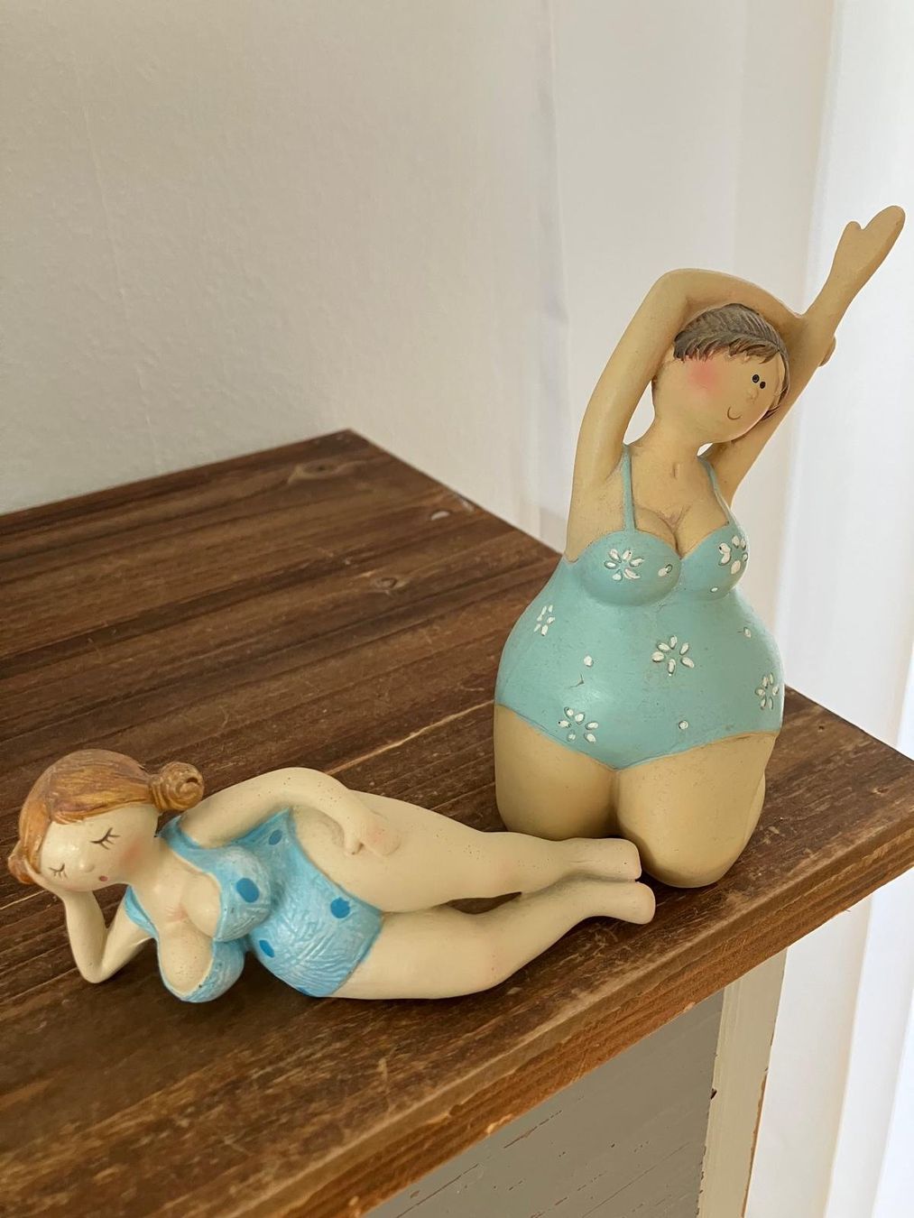 Statuette: 2 Mollige Badenixen – Usato da Allenwinden venduto da Obalu