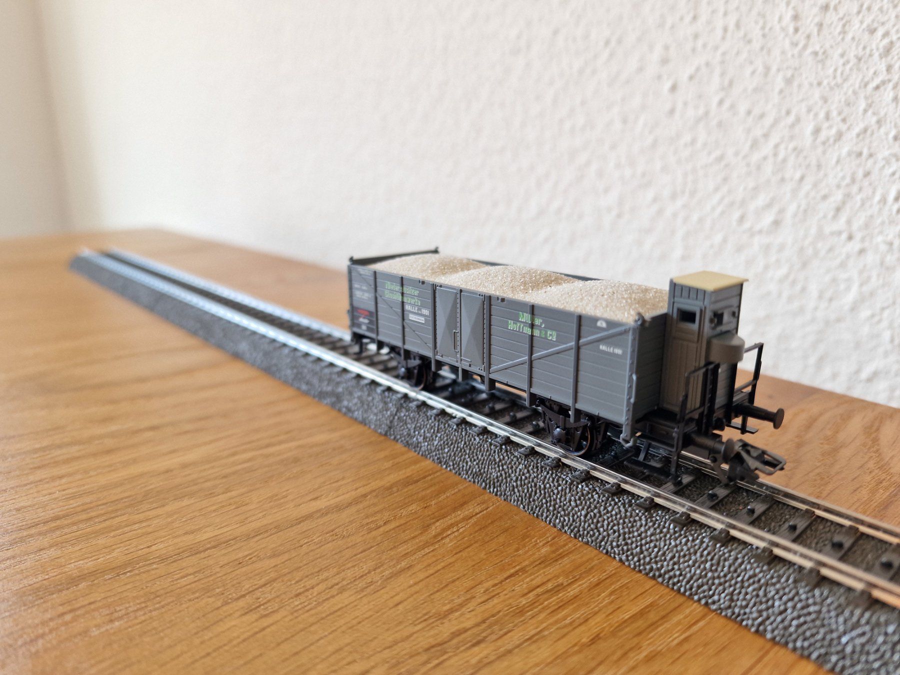 Märklin Modellini di ferrovie: Märklin Hochbordwagen Müller Hoffmann & Co. H0 – Usato da Matten b. Interlaken venduto da lor_hr9w 2