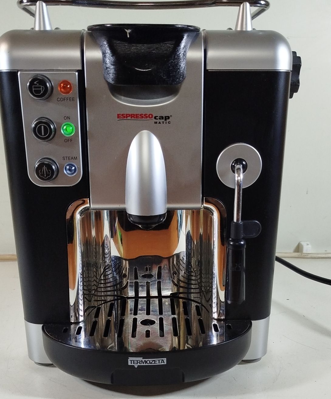 Macchine per caffè & Macchine per espresso: Kapselmaschine ESPRESSO CAP BASIC - Super Zustand!(em36) – Usato da Künten venduto da Schnaepplihuus
