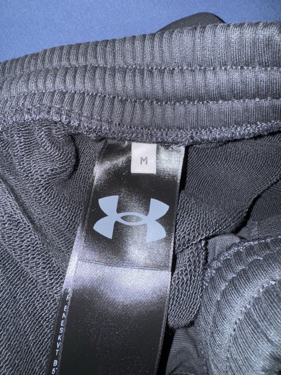 Pantaloni: Balenciaga Underarmour Jogginghose – Usato da Balzers venduto da mackfose 3